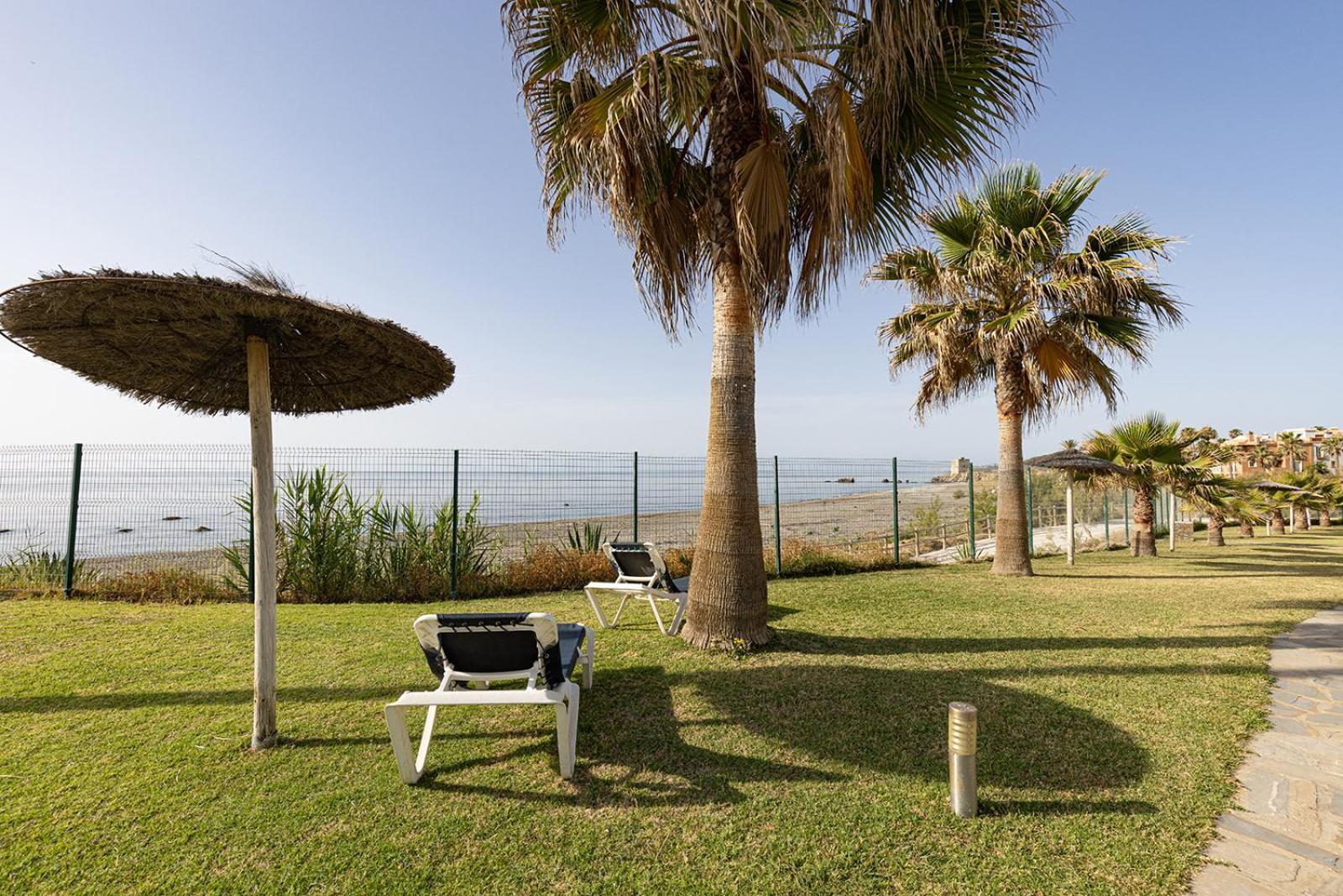 Sunrise Beach Front - Casares Del Mar Esterno foto