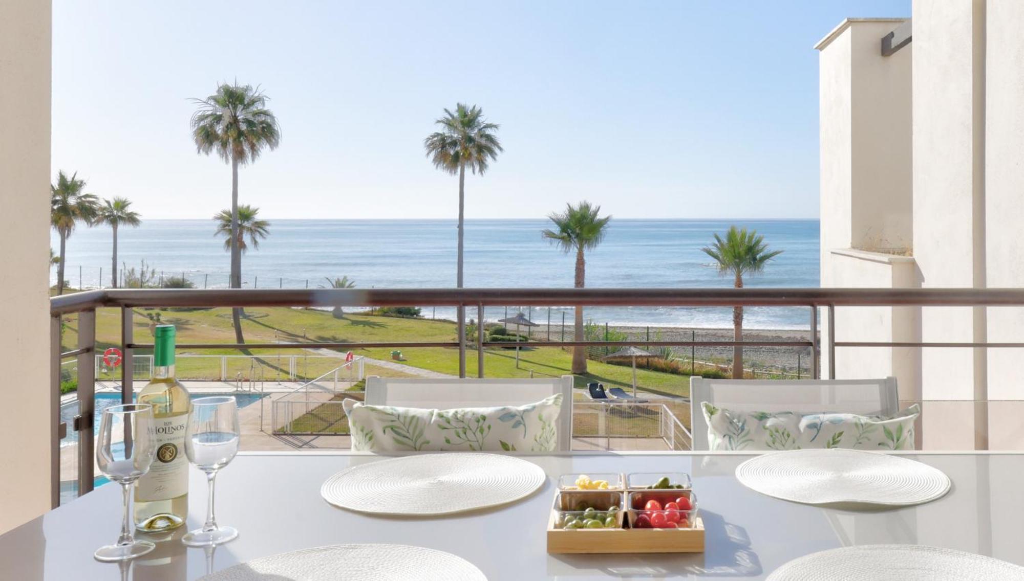 Sunrise Beach Front - Casares Del Mar Esterno foto