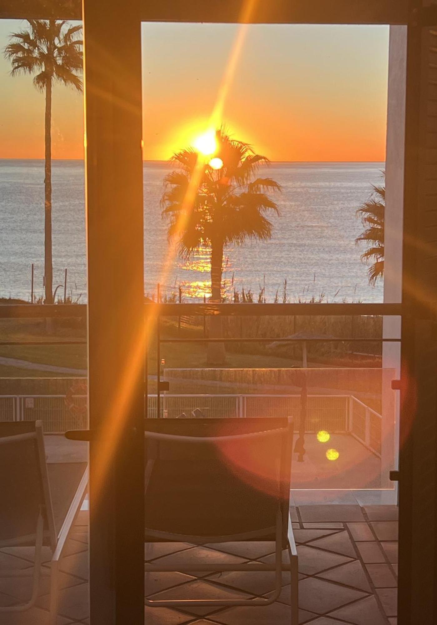 Sunrise Beach Front - Casares Del Mar Esterno foto