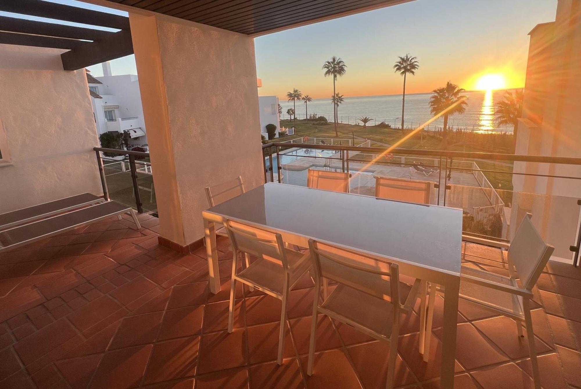 Sunrise Beach Front - Casares Del Mar Esterno foto